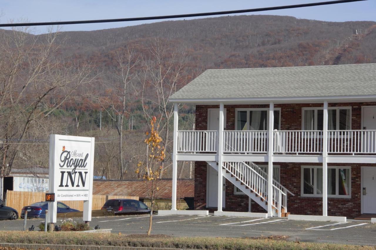 Mount Royal Inn Adams Bagian luar foto